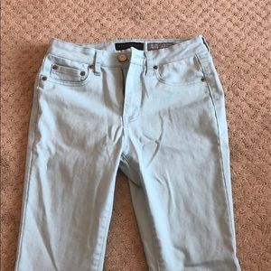 NEVER WORN AEROPOSTALE HIGH WAISTED ANKLE JEGGING